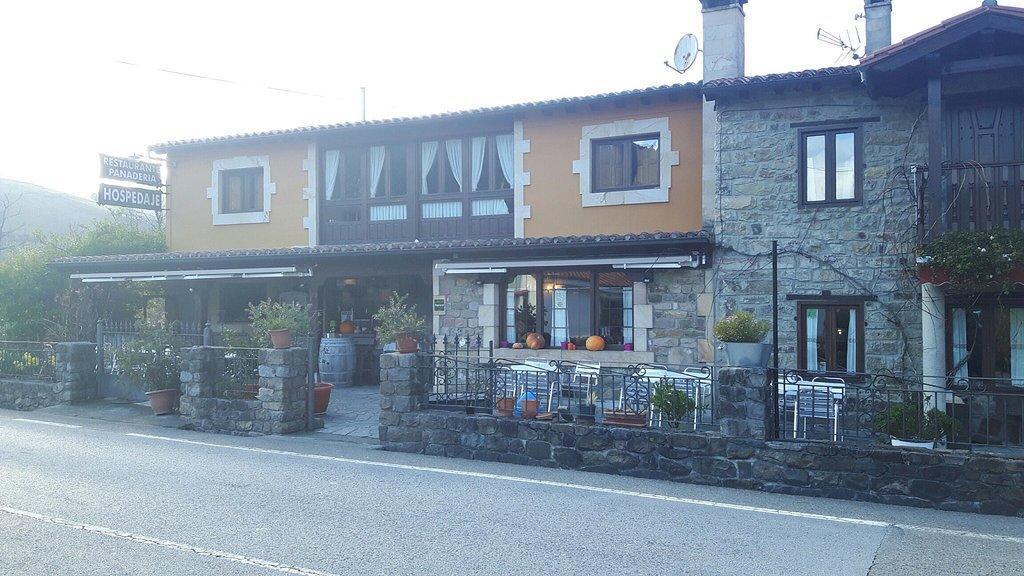 Hostal Casa Lucas Los Tojos Exterior foto